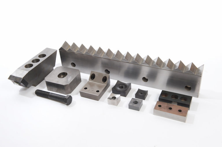 Wood chipper blades production & maintenance BKS